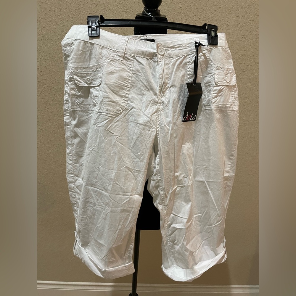 Dots White women Capri Shorts